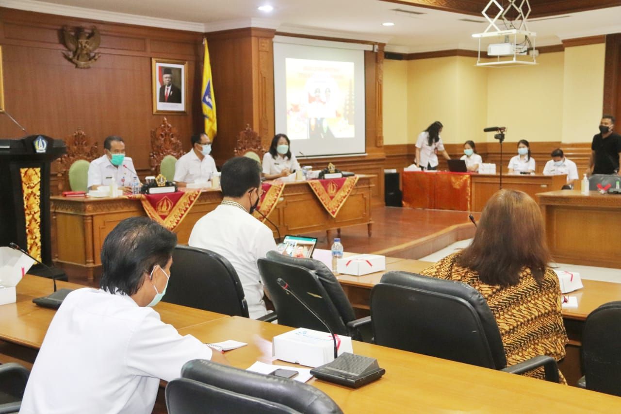 podiumnews.com-Menjelang Nataru, Wabup Suiasa Minta TPID Atensi Kenaikan Harga